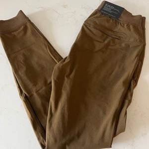 ABC Skinny-Fit Jogger